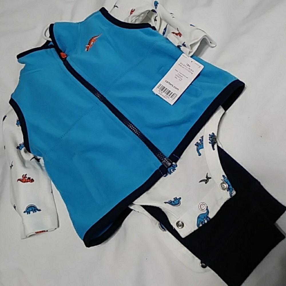 Carters NWT 18m Outfit NWT